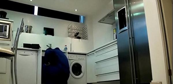  Hidden Cam Dangerous Woman, Plumber Was Captivated